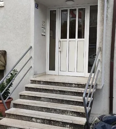 Апартаменти Petado Спліт